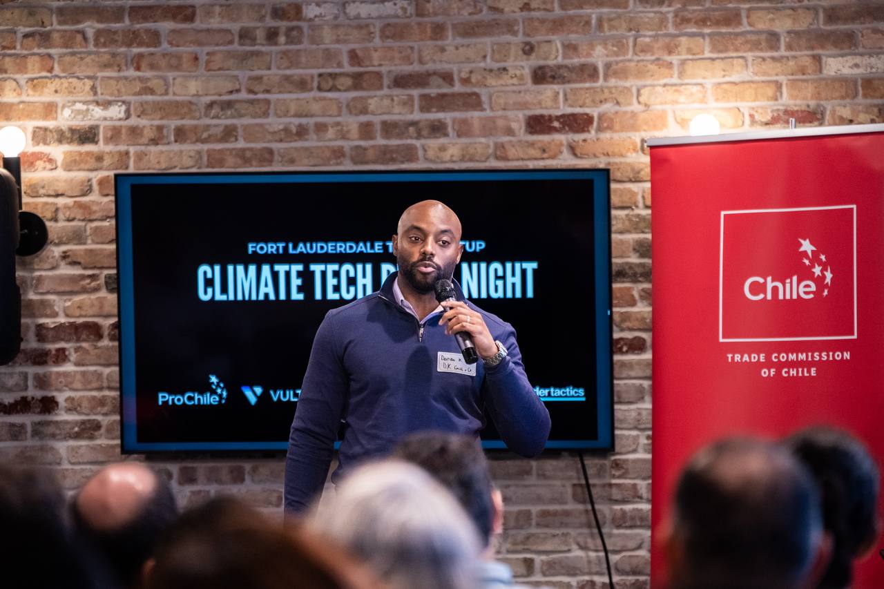 Darien K. Smith speaking at Climate Tech Night
